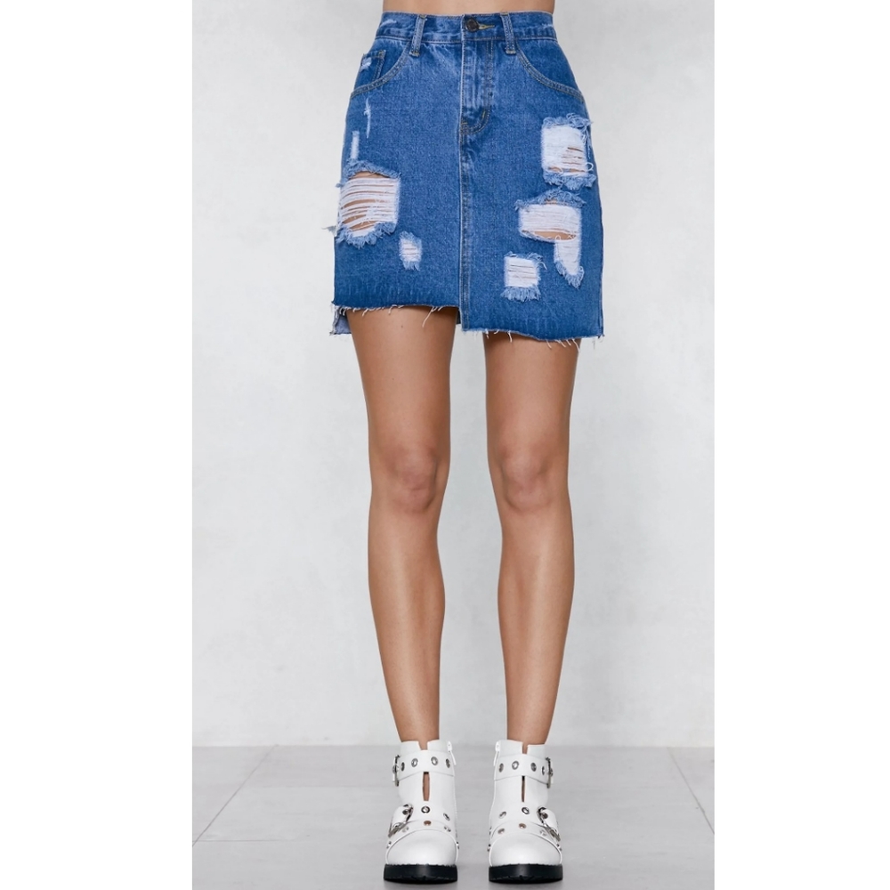 Nasty Gal Keep a Cool Shred Distressed Denim Skirt Size 6